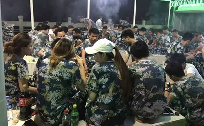 拓展训练_海边自助烧烤